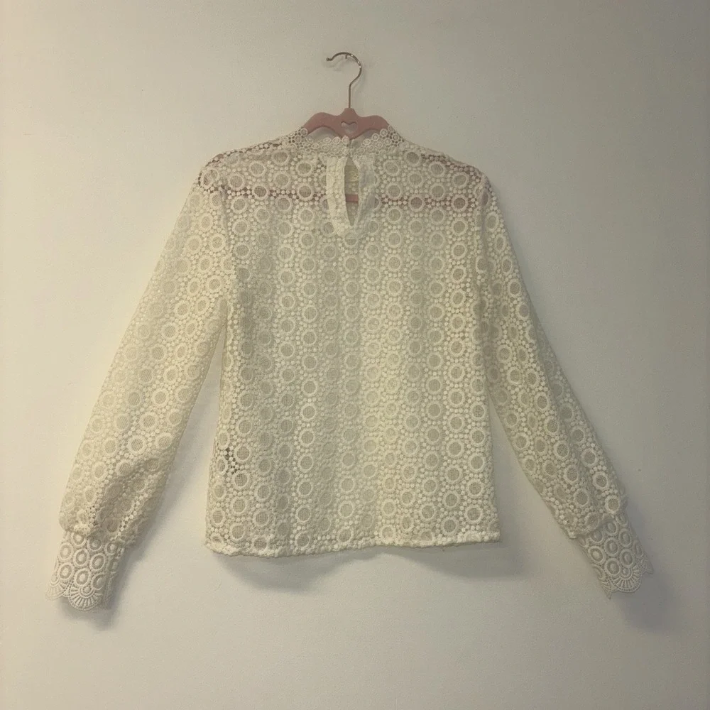 H&M White Eyelet Lace Mock Neck Blouse Long Sleeve Sheer Boho Top NWT Size 2